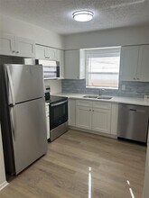 11301 110th Ave N in Largo, FL - Building Photo - Building Photo