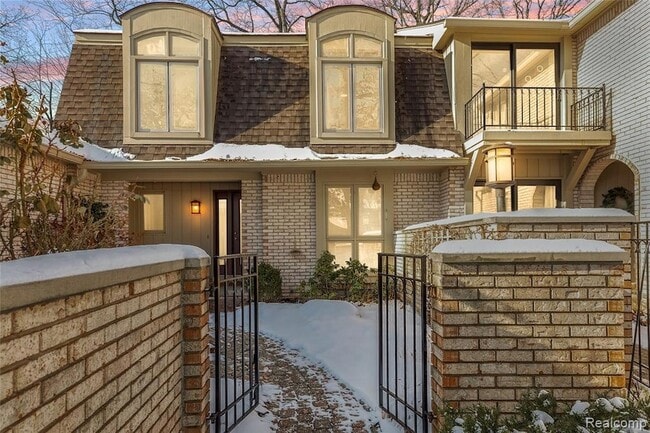 1360 Bramblebush Run in Bloomfield Township, MI - Building Photo - Building Photo