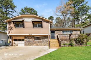 5176 Beacon Dr in Irondale, AL - Building Photo