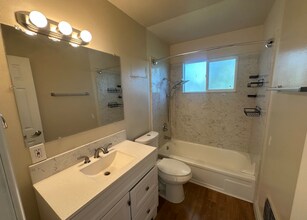 145 Keystone Pl in Reno, NV - Building Photo - Building Photo