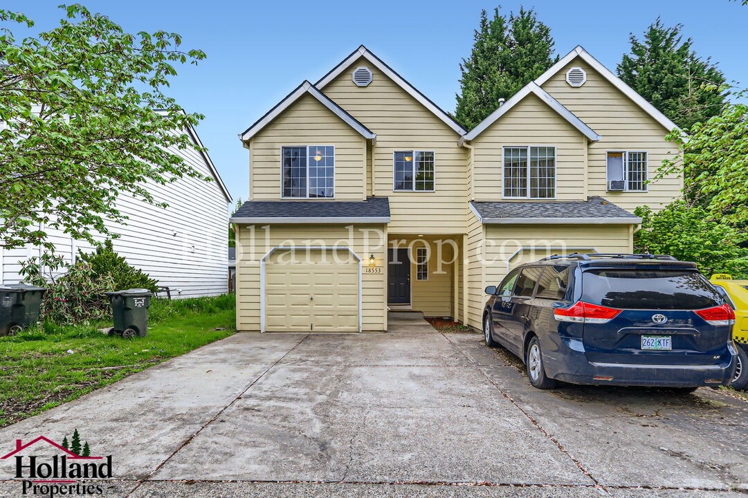 18553 SW Muirfield St in Beaverton, OR - Building Photo