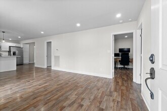 370 Rossview Rd in Clarksville, TN - Building Photo - Building Photo