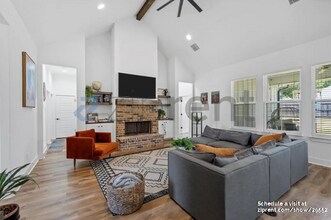 10341 Fallen Leaf Dr in Waco, TX - Building Photo - Building Photo