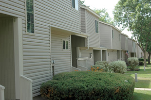 Woodmount Townhomes