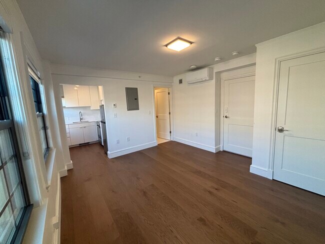 1200 Massachusetts Ave in Cambridge, MA - Building Photo - Building Photo