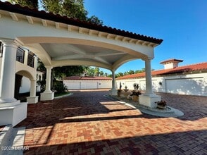 5090 Riverside Dr, Unit 103 in Port Orange, FL - Building Photo - Building Photo