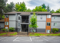 Martinazzi Village in Tualatin, OR - Building Photo - Building Photo