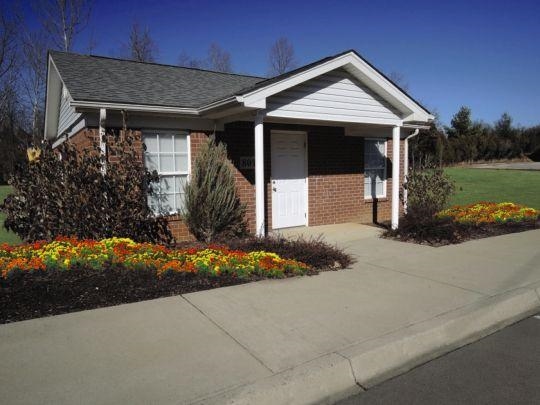 Tisbury Apartments in Radcliff, KY - Building Photo - Building Photo