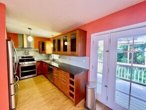 1270 Sonora Ave in Astoria, OR - Building Photo - Building Photo