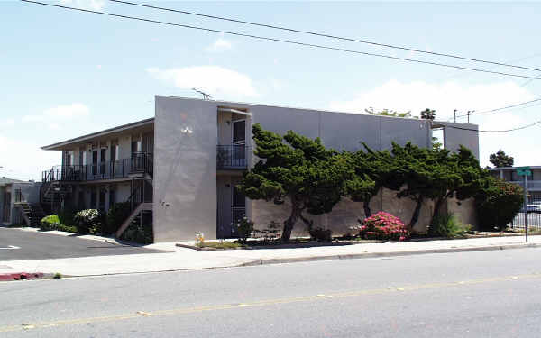 126 22nd St in Costa Mesa, CA - Foto de edificio - Building Photo