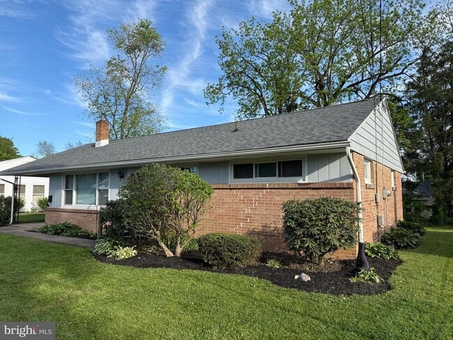 22 Chestnut St in Camp Hill, PA - Building Photo - Building Photo