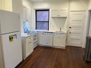 1855 Beacon St in Brookline, MA - Building Photo - Building Photo