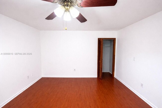 3547 SW 24th St in Miami, FL - Building Photo - Building Photo
