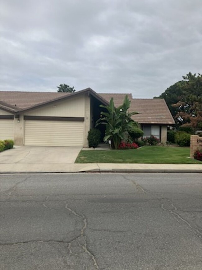 property at 3200 El Encanto Ct