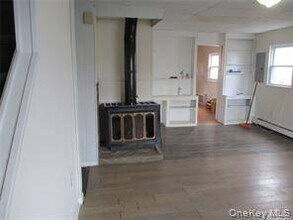 323 Peninsula Blvd in Cedarhurst, NY - Building Photo - Building Photo