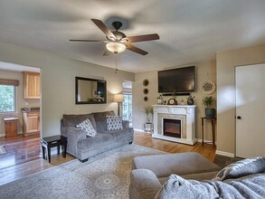 4454 N 107th St in Wauwatosa, WI - Building Photo - Building Photo