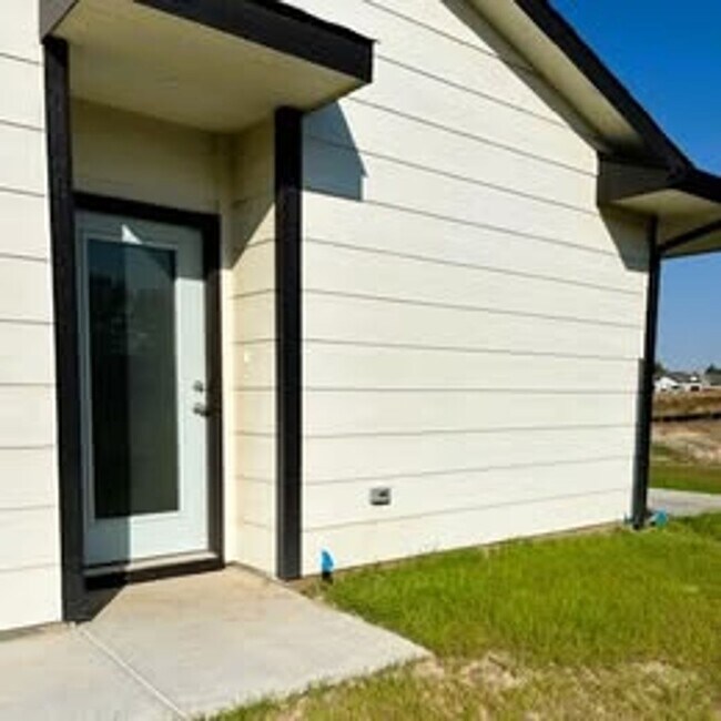 5242-5244 S Chase Ave in Wichita, KS - Building Photo - Building Photo