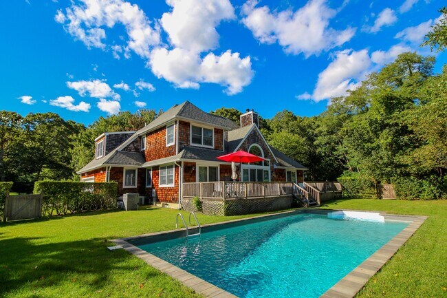 property at 20 Broidy Ln