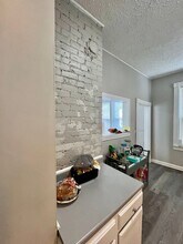 120 65th St W in Cincinnati, OH - Foto de edificio - Building Photo