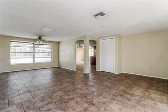 9636 Mark Twain Ln in Port Richey, FL - Building Photo - Building Photo