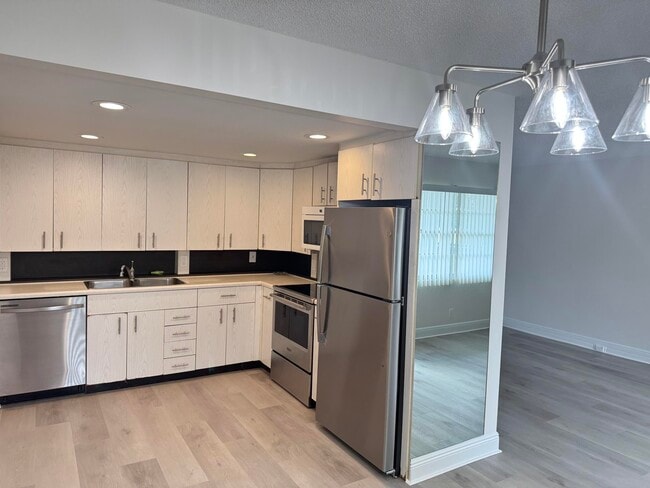 property at 2039 Rexford A