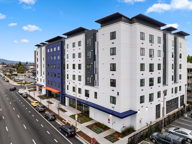 The Meridian in Santa Clara, CA - Building Photo - Building Photo