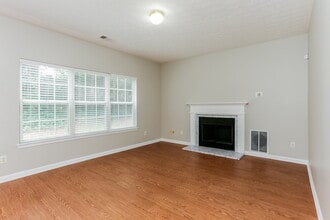 7470 Royale Ct in Riverdale, GA - Building Photo - Building Photo