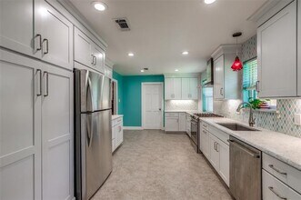 2211 Ascot Ln in Denton, TX - Building Photo - Building Photo