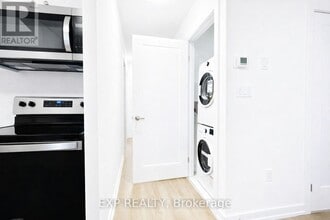 40 Palace St in Kitchener, ON - Building Photo - Building Photo