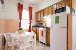 126 Warren St, Unit G2