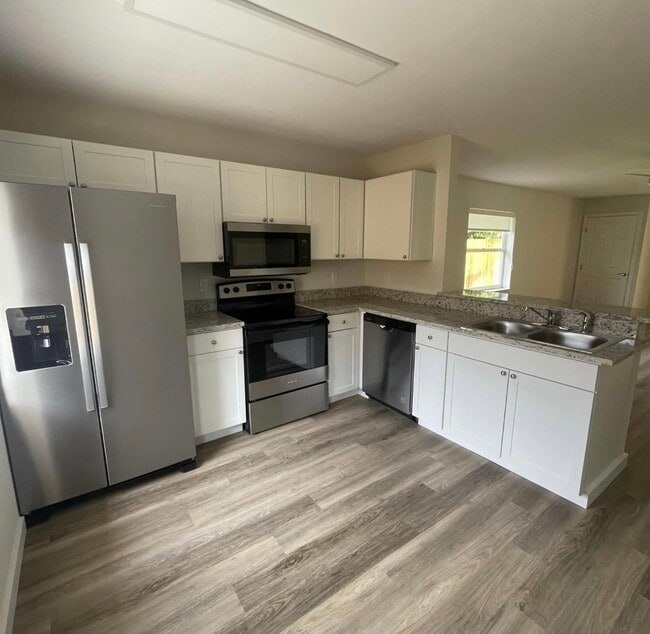 1715 Wilkins Ave, Unit 1713