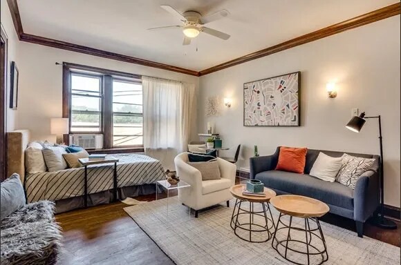 1367 E 53rd St in Chicago, IL - Building Photo - Building Photo