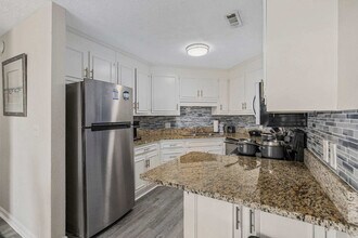 2805 N Ocean Blvd in Myrtle Beach, SC - Building Photo - Building Photo