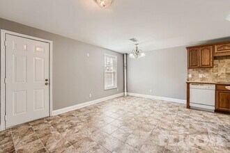 4365 Rosestone Ct in Douglasville, GA - Foto de edificio - Building Photo