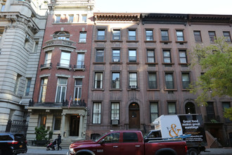 21 E 37th St in New York, NY - Building Photo - Building Photo