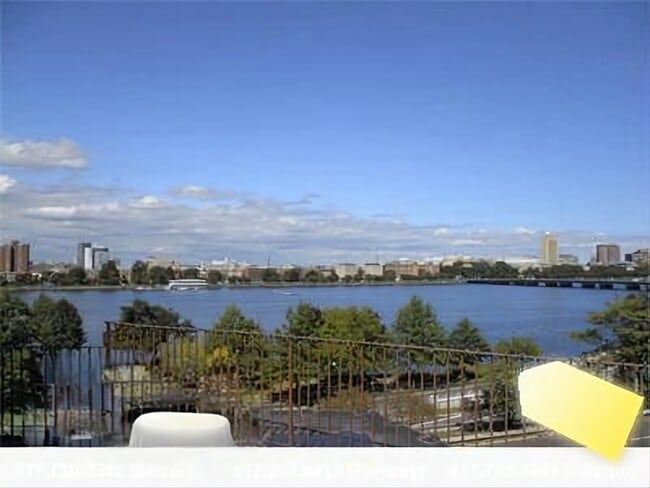 31 Bay State Rd, Unit 43 - 4F in Boston, MA - Foto de edificio - Building Photo