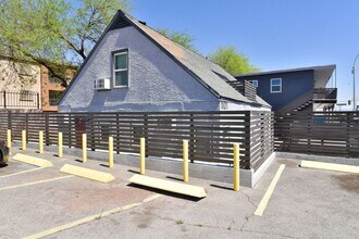 1101 Stewart Ave in Las Vegas, NV - Building Photo - Building Photo