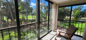 228 Fox Glen Dr in Naples, FL - Building Photo