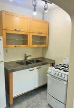 2315 N Charles St in Baltimore, MD - Building Photo - Building Photo