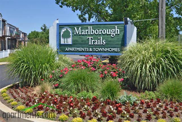 Marlborough Trails Apartments in Affton, MO - Building Photo - Building Photo