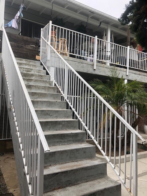 property at 4935 1/2 Coronado Ave