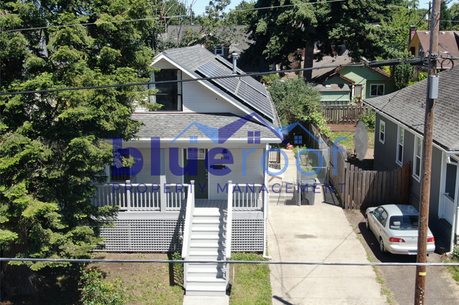 4832 NE 7th Ave in Portland, OR - Building Photo - Building Photo
