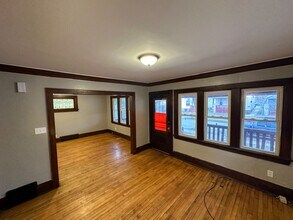2521 W Hadley St in Milwaukee, WI - Building Photo - Building Photo