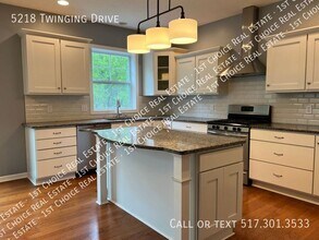 5218 Twinging Drive in Okemos, MI - Building Photo - Building Photo