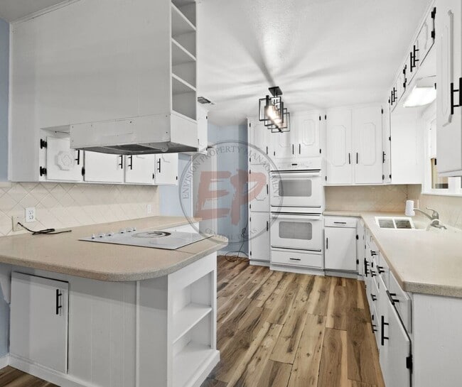 828 N 43rd St in Waco, TX - Building Photo - Building Photo