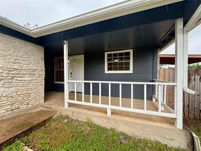 4507 Dorsett Oaks Cir in Austin, TX - Building Photo - Building Photo