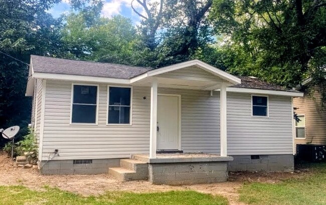 property at 1705 Evelyn Ave