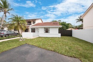 6427 SW 135th Ave in Miami, FL - Building Photo