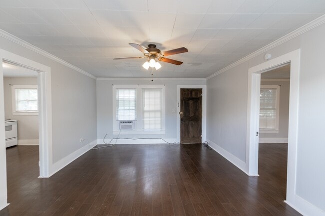 308 W Sidnor St in Alvin, TX - Building Photo - Building Photo