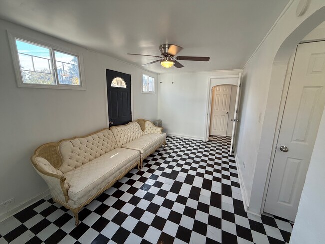 5201 W Eddy St in Chicago, IL - Building Photo - Building Photo